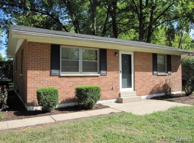 Photo - 120 Dean Ave