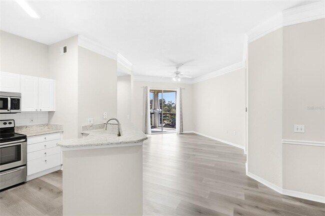 Photo - 5160 Northridge Rd Unit 301