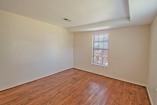 Photo - 4127 Opal Ave