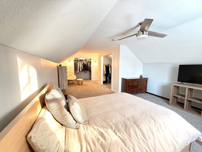 Photo - 5427 45th Ave N