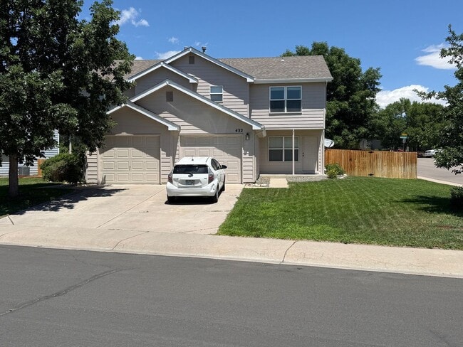 Building Photo - 430-432 Sundance Cir N