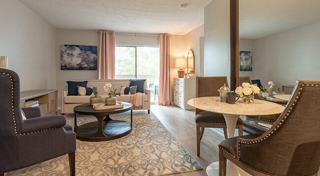 Photo - 3517 N Hills Dr Unidad BB203