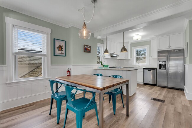 Photo - 308 Hume St