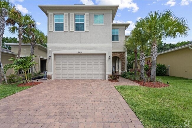 Building Photo - 1813 NW Cataluna Cir Rental
