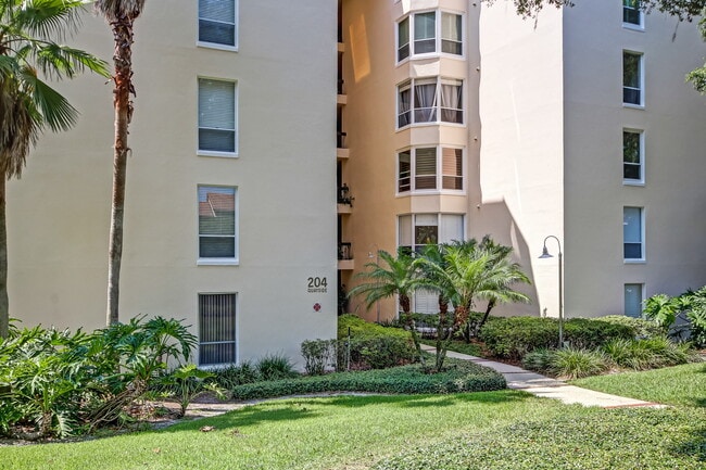 Building Photo - 204 Quayside Cir