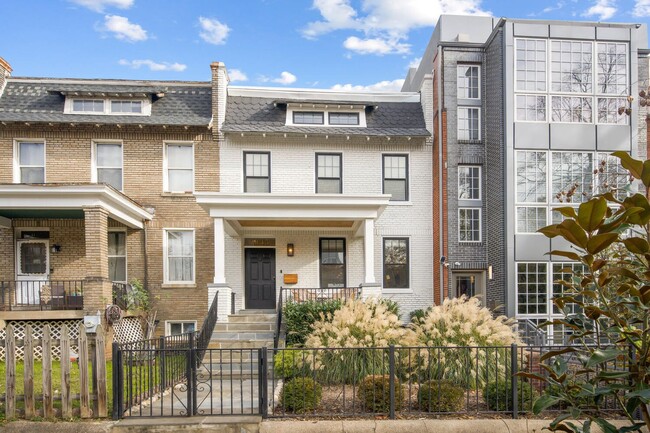 Photo - FURNISHED style in NoMA with Garage Parking