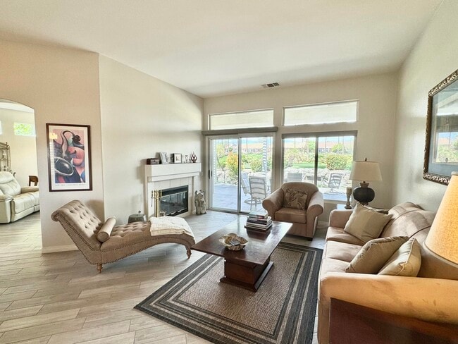 Photo - 38071 Brandywine Ave