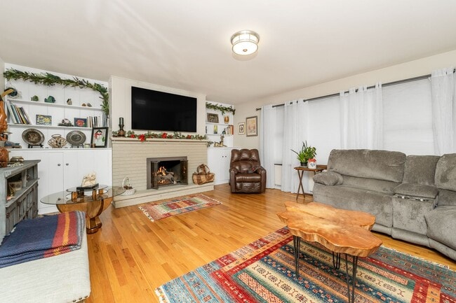 Photo - Four Bedroom Home in Portage