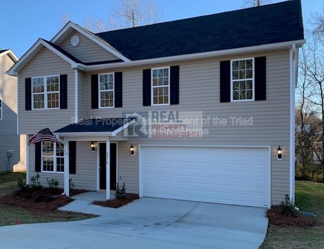 Building Photo - 3916 Mountainridge Dr