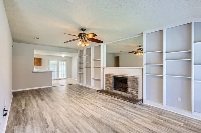 Photo - 11910 Yearling Dr