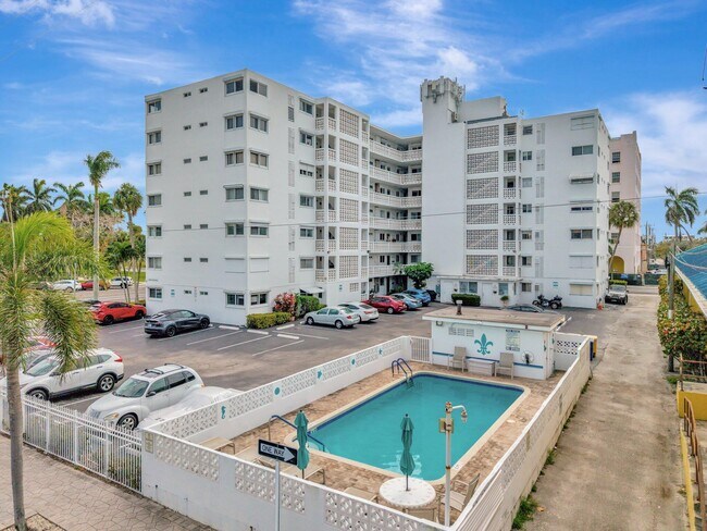 Photo - 1 N Golfview Rd Unit 305