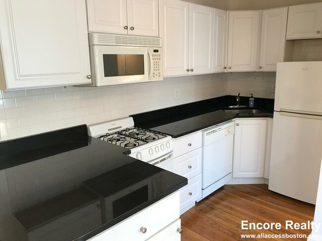 Photo - 28 Symphony Rd