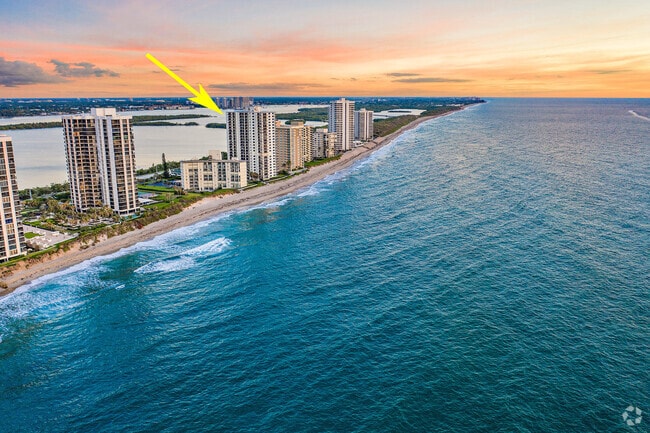 Building Photo - 5420 N Ocean Dr Unit 903 Rental