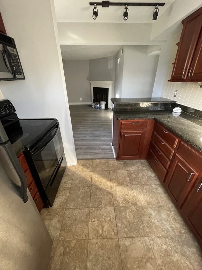 Photo - 2103 N Taft St Unit 114