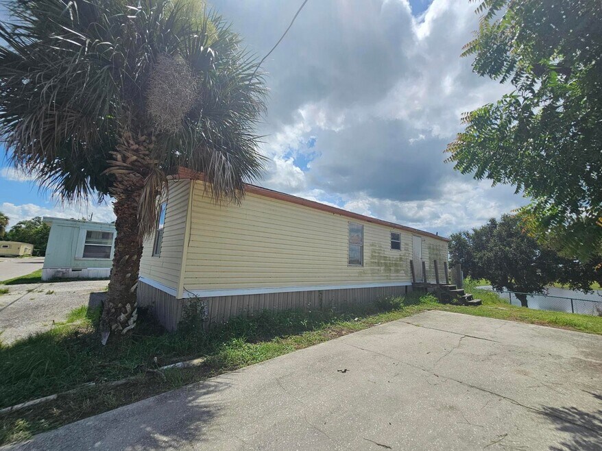 920 Boardwalk Ln
