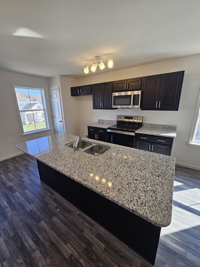 Photo - 231 E Fulton St