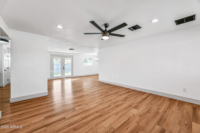 Photo - 3639 E Presidio Rd