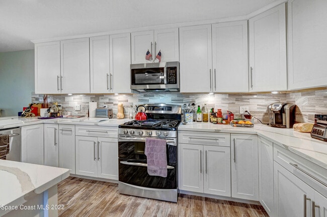 Photo - 156 Plover Ln