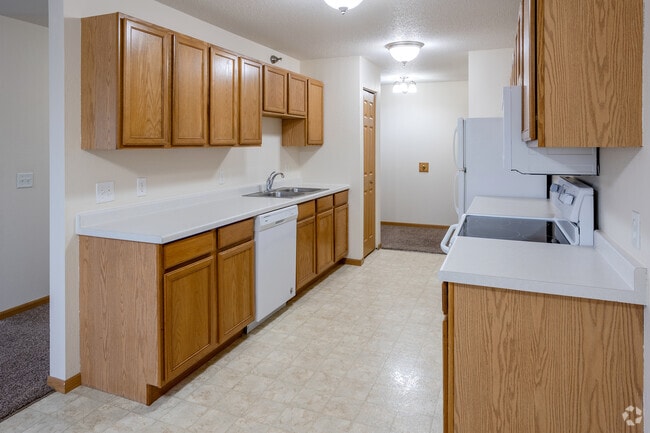 3BR, 1BA - Kitchen