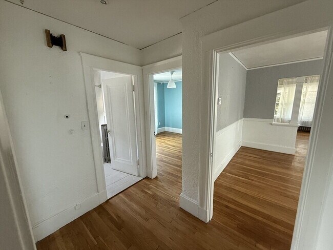 Photo - 135 Mills St Apartment