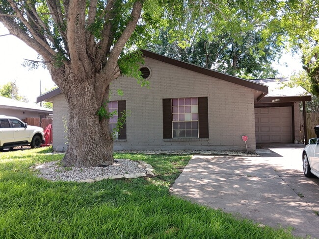 Photo - 12534 Claygate Dr