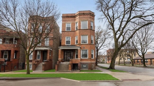 Building Photo - 1456 N Kedzie Blvd