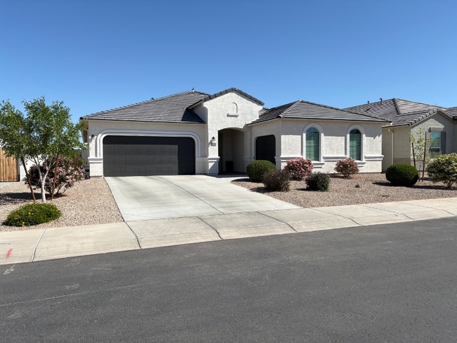 Building Photo - 37852 W San Clemente St