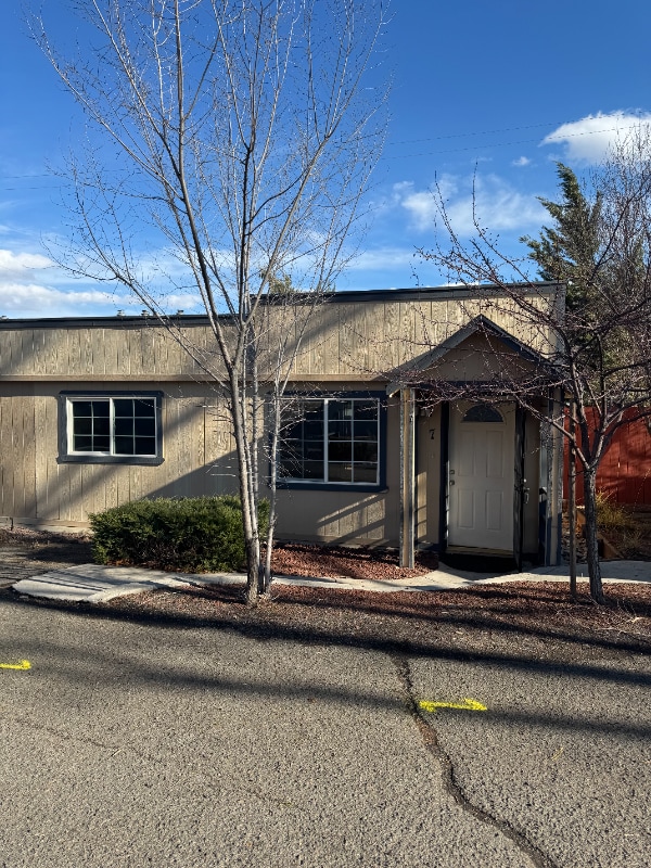 Photo - 3036 Plumas St Unidad 7