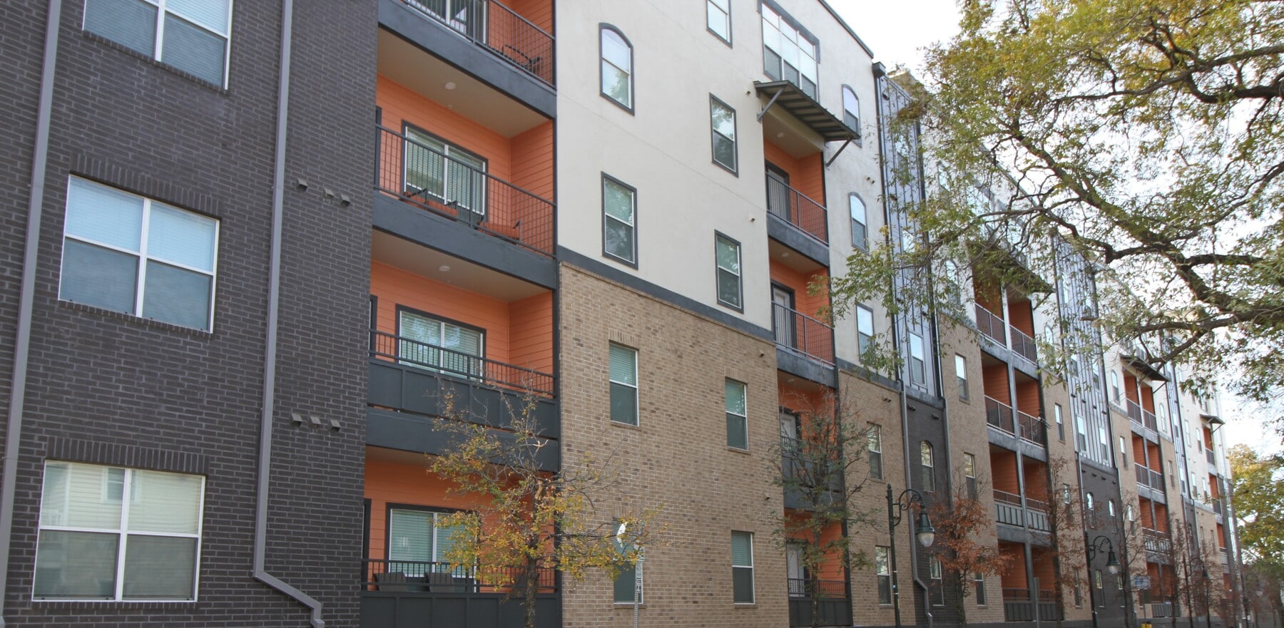 21 Pearl West Campus Apartments Austin, TX