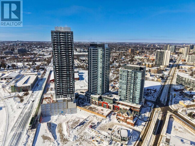 Photo - 15 Wellington St S Unité 1810