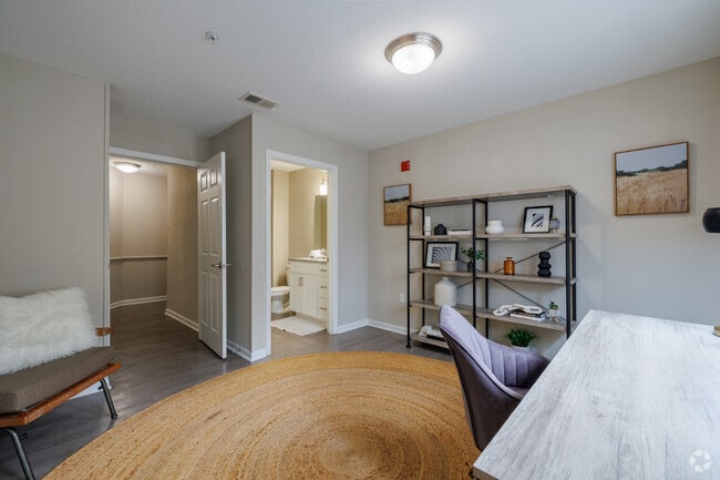 The Monroe - Model Office/Bonus Room
