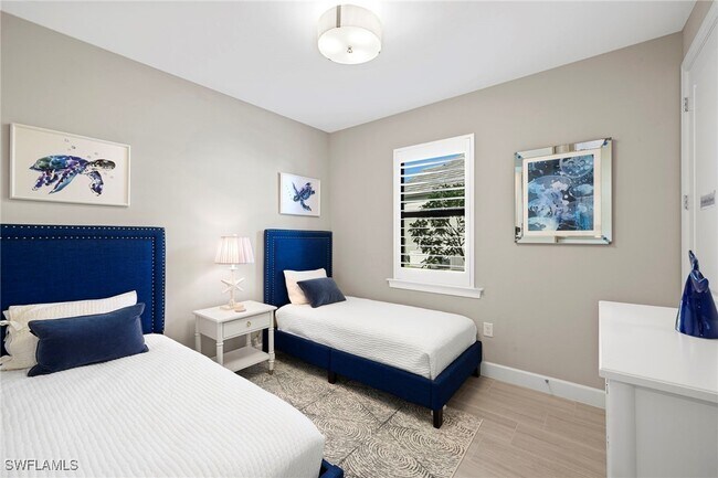 Photo - 9124 Snowy Owl Wy