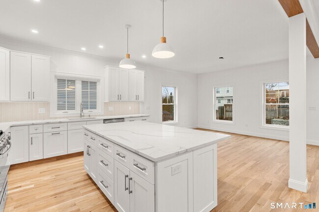 Photo - 100 New England Ave