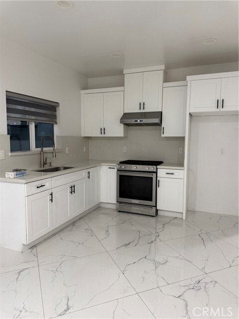 Photo - 5678 Oak Pl