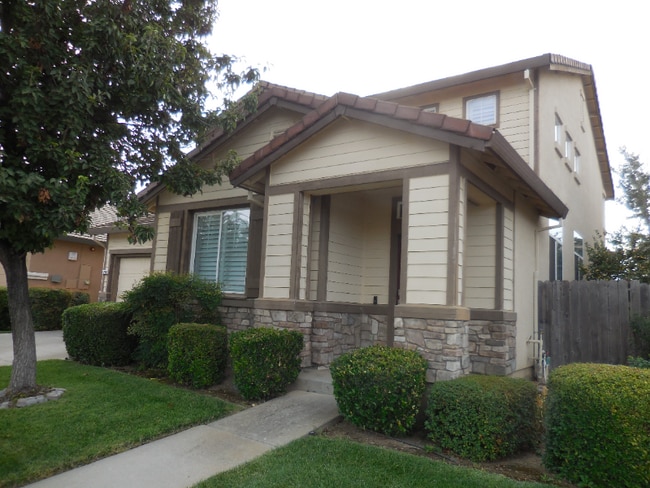 Building Photo - 1734 Lee Dr Rental