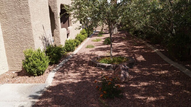 Photo - End Unit with Strip Views