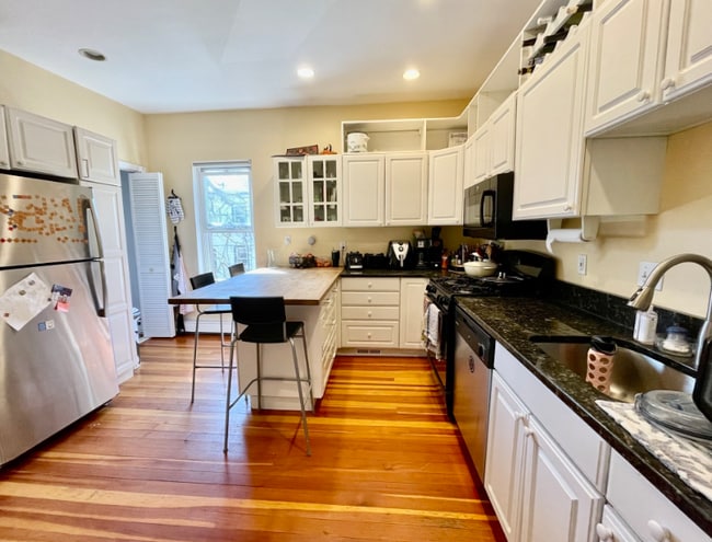 Photo - 174 Putnam Ave Unidad 2 Rental