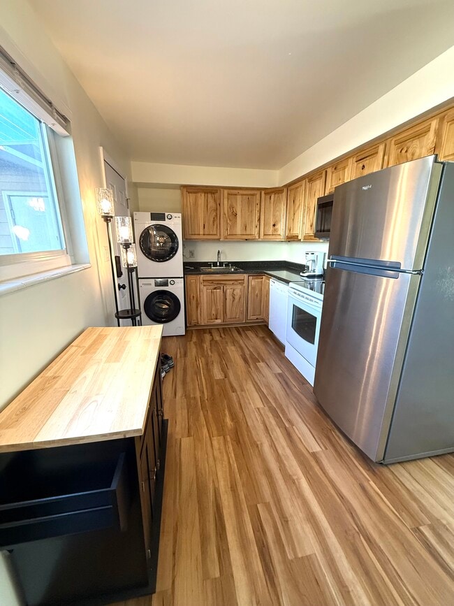 Photo - 1120 S Curry St Unit 1120 S Curry St