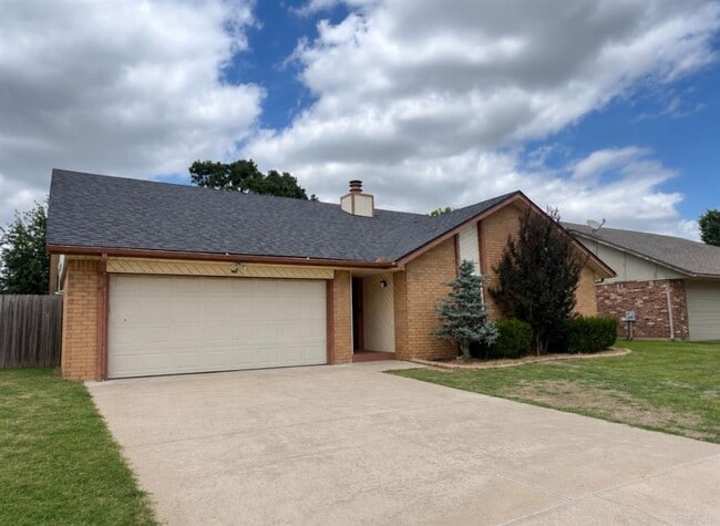 Photo - 521 Cypress Dr