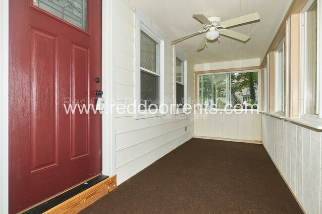 Photo - 385 W Hawthorne St