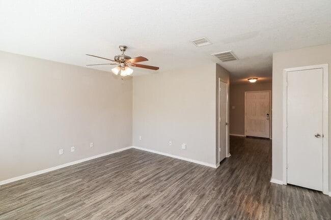 Photo - 20908 Patriot Park Ln