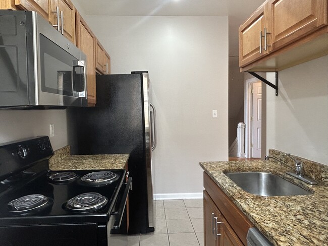 Photo - 5931 Walnut St Unit 301