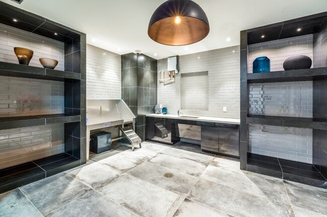 Photo - Monroe Street Market