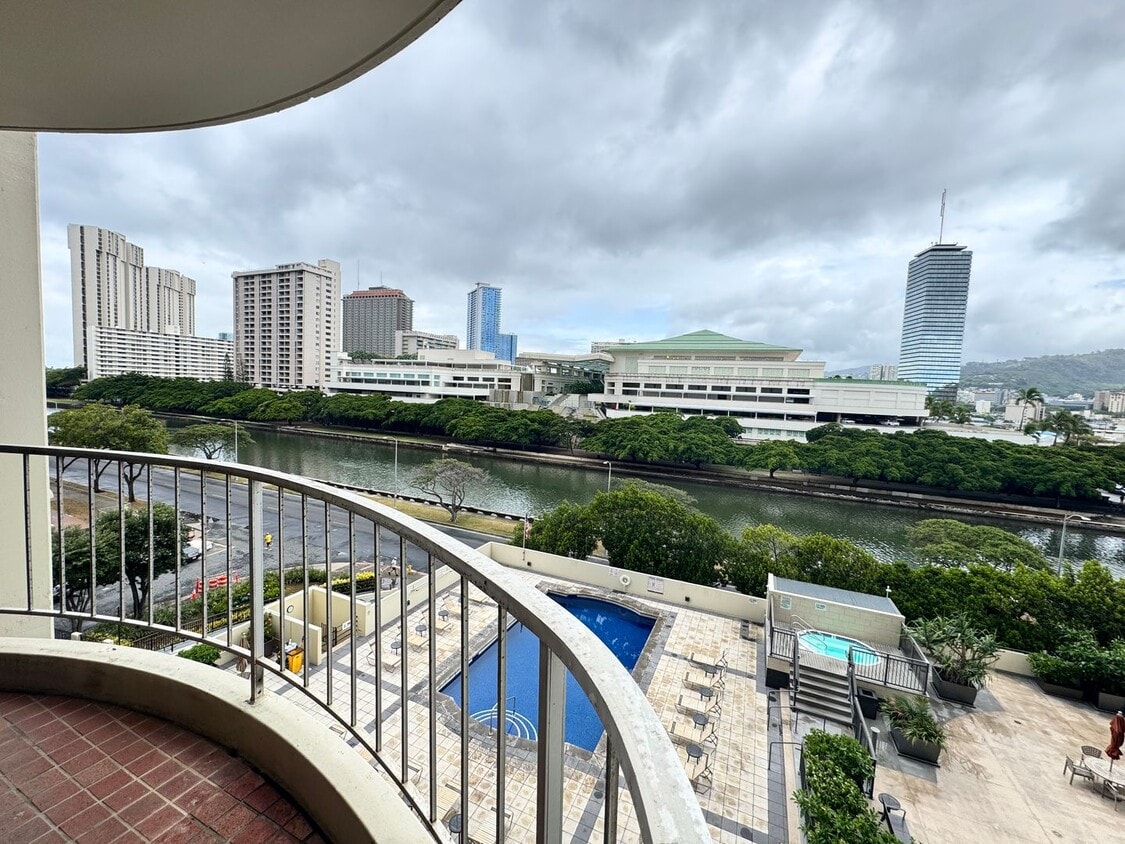 2 bed, 2 bath, 1 parking condo in the hear... - 2 bed, 2 bath, 1 parking condo in the hear...