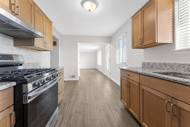 Photo - 8315 Flamingo St