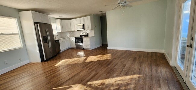 Photo - 6259 Kendrick St