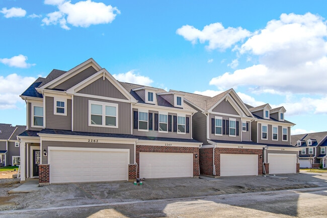 Building Photo - 2260 Horseshoe Cir