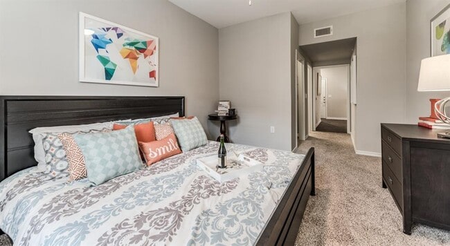 Photo - 938 Kingwood Dr