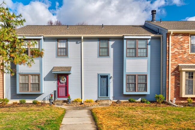 Photo - 811 Kings Croft Dr