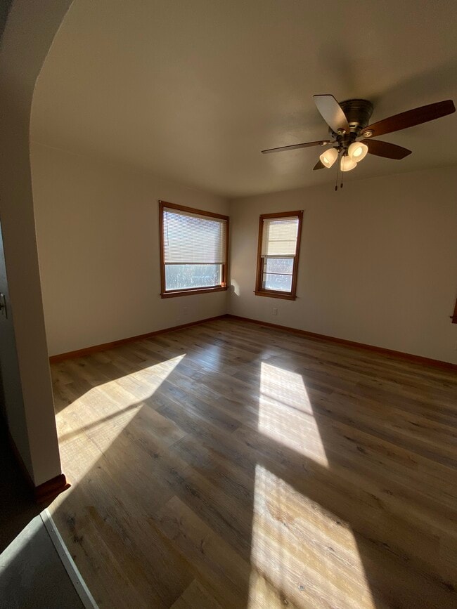 Photo - 440 S Seymour St